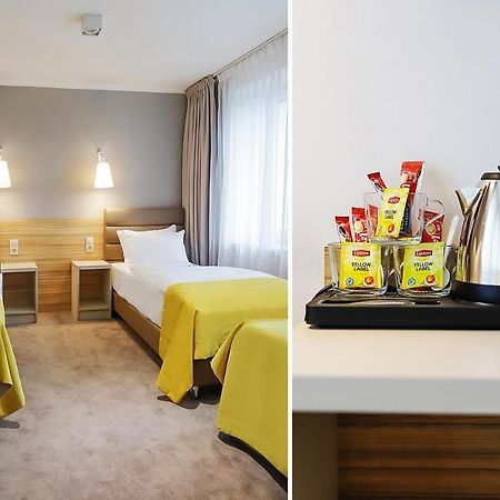 Poznan West Hotel - Airport Экстерьер фото